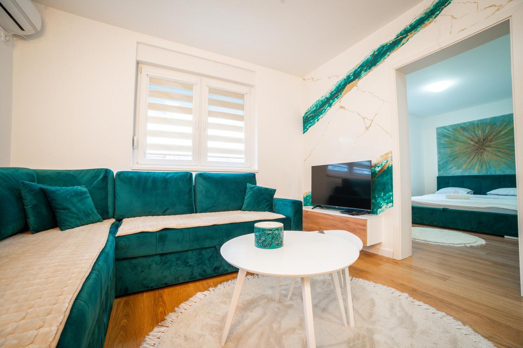 Apartment Vila Idila Tuzla Exterior photo